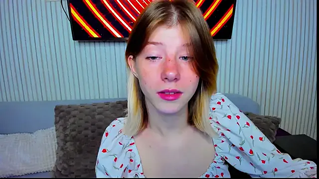Bellacams — anal show
