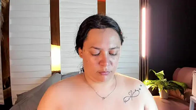 Biiancacox — BOUN CE BOOBS + LICK NIPPL,ES
