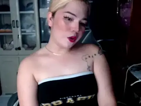 blonditax1111 — cum show  naked at goal