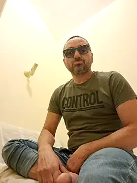 Bobbydoo — Freechat on StripChat
