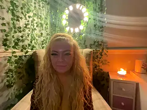 BonnyDesire — Freechat on StripChat