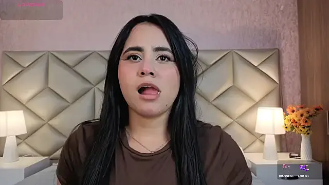 Brenda_Garcia — top  off