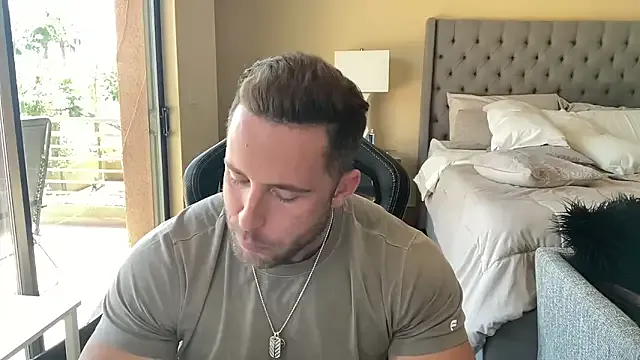 brettmycles28 — Freechat on StripChat