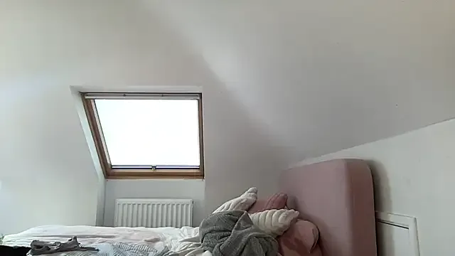 brunetteRubyRose — TOKENS TO HIT