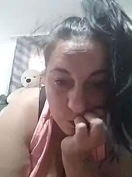 Brunetytka — Show pussy  Show ass