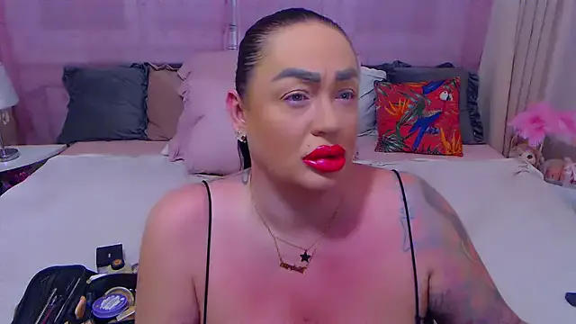BustyVicky — Freechat on StripChat