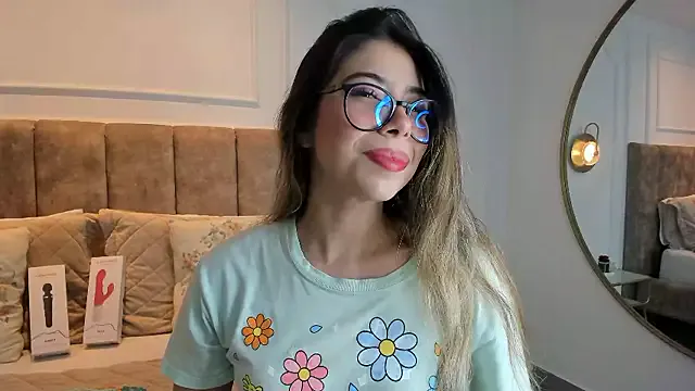 Caitlin_Cat — Show boobs + Spit tits