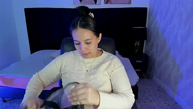 camiladuke7 — I want to see how acric that pussy 
