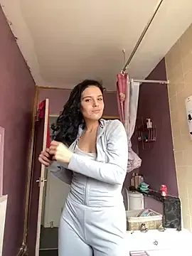Camwithchlox — Suck dildo 4 min
