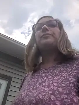 Canadian_BBW — Turn me on- Make my pussy WET