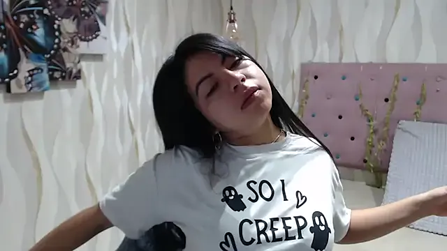 CarolineBrunx — Can you make me cum