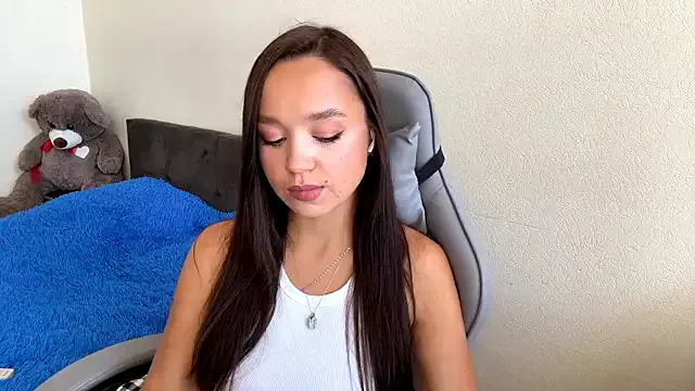 Carrie_dreams — Air kiss