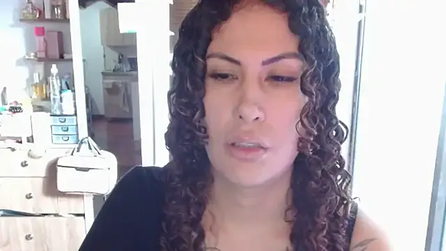 chanell_tattoo — make my pussy cream