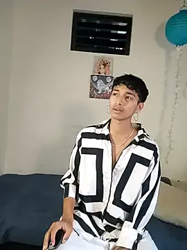 CharlieeBlak3 — show dick