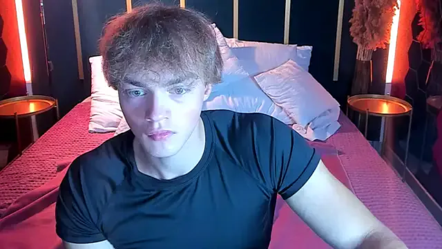ChaseMuscular — Naked posing and your little present