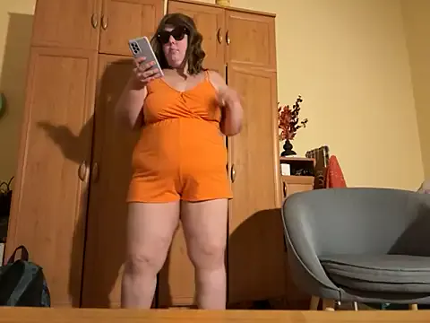 CherryLace04 — Shaking & Spanking My Booty