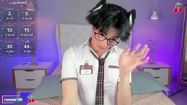 cherryy_boy —  GET NAKED 
