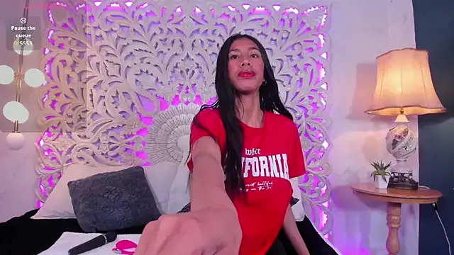 chiara_evanns — Ctrl machine in pussy * 2 min