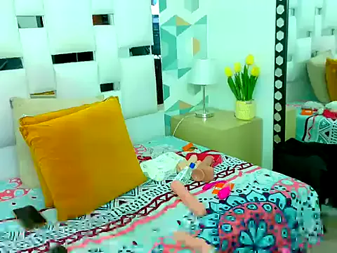 CHIQUI_CALIENTE — SHOW  SEXI