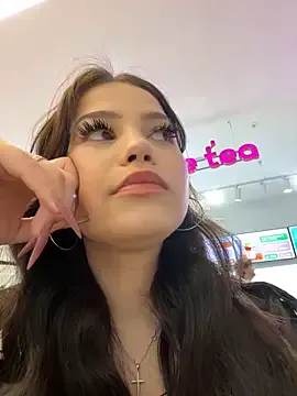Chloe__Moon — lift up top & slap big boobs in cafe