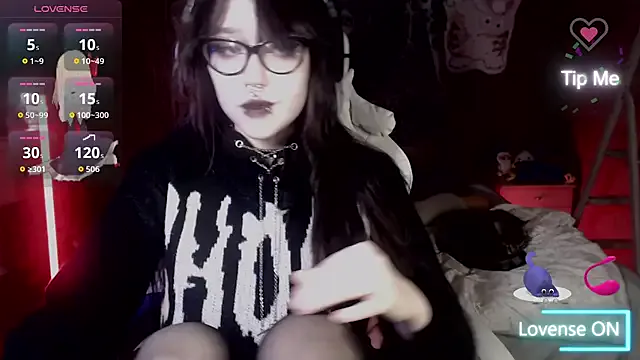 chloe_crystall_killer — Naked titjob
