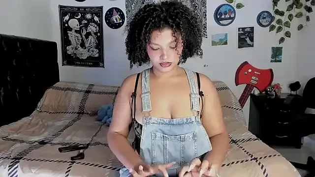 chloe_kisses — blowjob