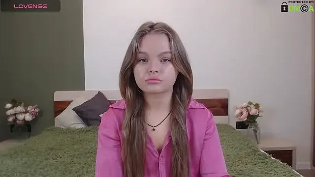 ChloeFablen — show boobies