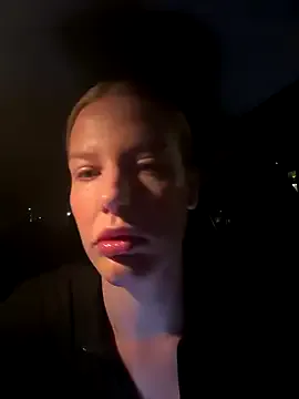 Chloemillerrxx — Freechat on StripChat