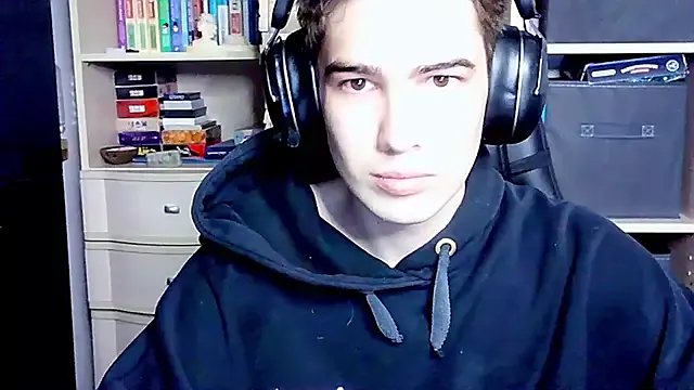 Chris_NextDoor — Freechat on StripChat