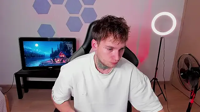 Chris_Tyson — show Cum