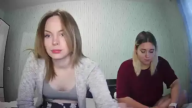 ChrisGirls — spank Fury on the bottom with a whip