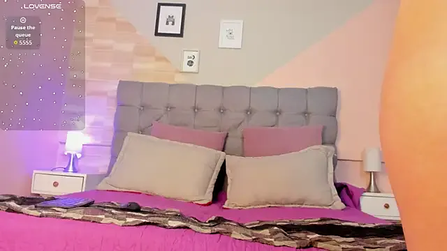 Cielo_bm — Show boobs with oil