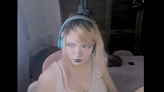 Cinnamondoll19 — show booty every goal!