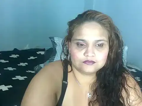 clover_spice21 — OIL MY TITS