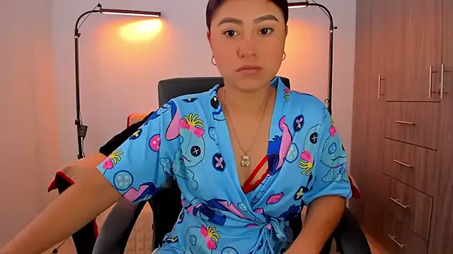 cloy_baby__ — hi good morning + open my pussy