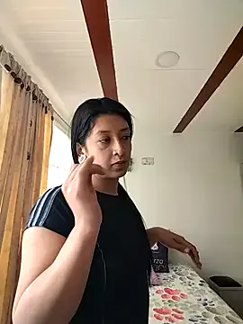 Coralaine_96 — A nice shower with a dildo
