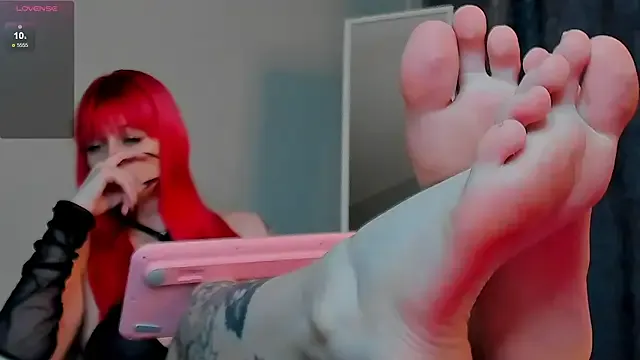 Coraline_Beldam — OIL FEET + SLOPPY MASSAGE