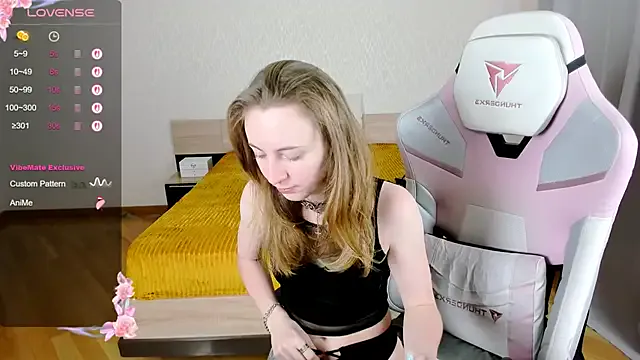 Cowell_Adelina — slap ass