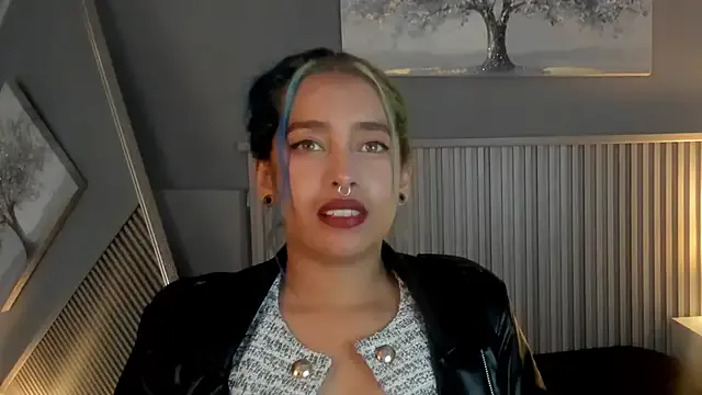 Cristal_r4ven — Sexy striptease