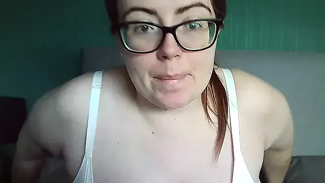 Curvy-BellaX — SHOW ASS FOR 2MINS