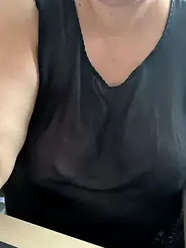 Curvy_Mommy — orgasm