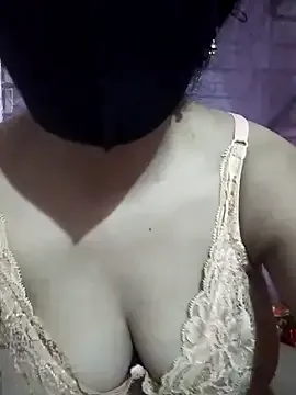 cute_pori07 — Show my Boobs in  Public