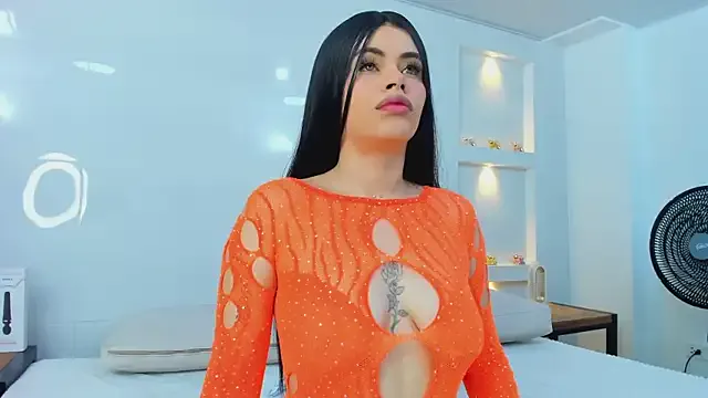 Dalia-Prada — squirt and ride  dildo