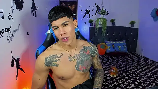 Damian_latinxxx — I like what I see sexy