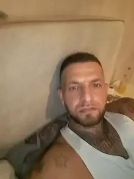 Danielxxxbbn — Freechat on StripChat