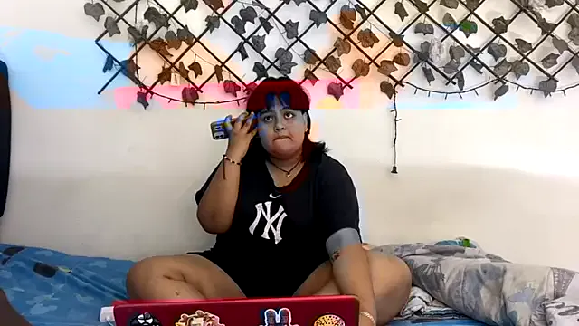 Dark_Honey69 — Sucking feet + sucking pussy + extremely