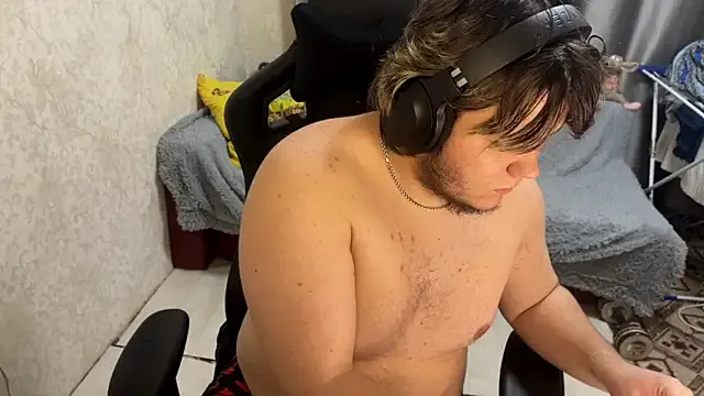 desiredude9 — squat 15 times