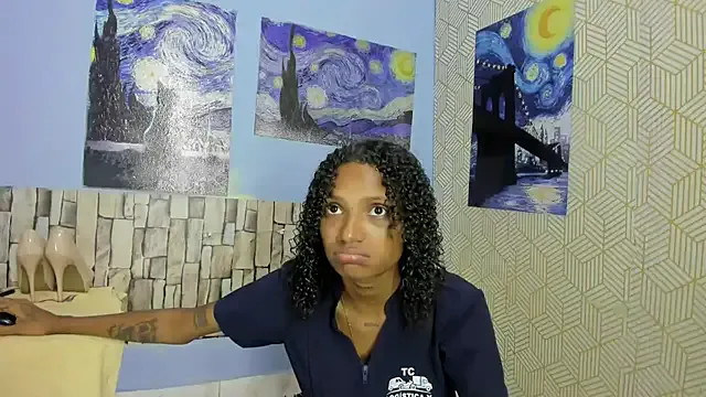 devilfiorella19 — show the pussy