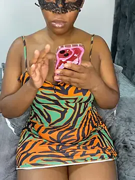 DiosaTheSquirter — Intense squirts 