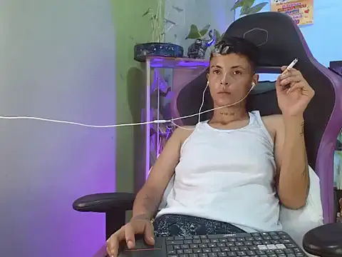 Dorland777 — Play pussy finger